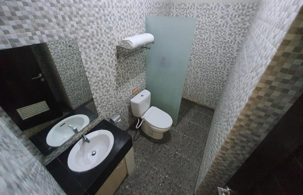 金橘热带风情酒店 金巴兰 外观 照片
