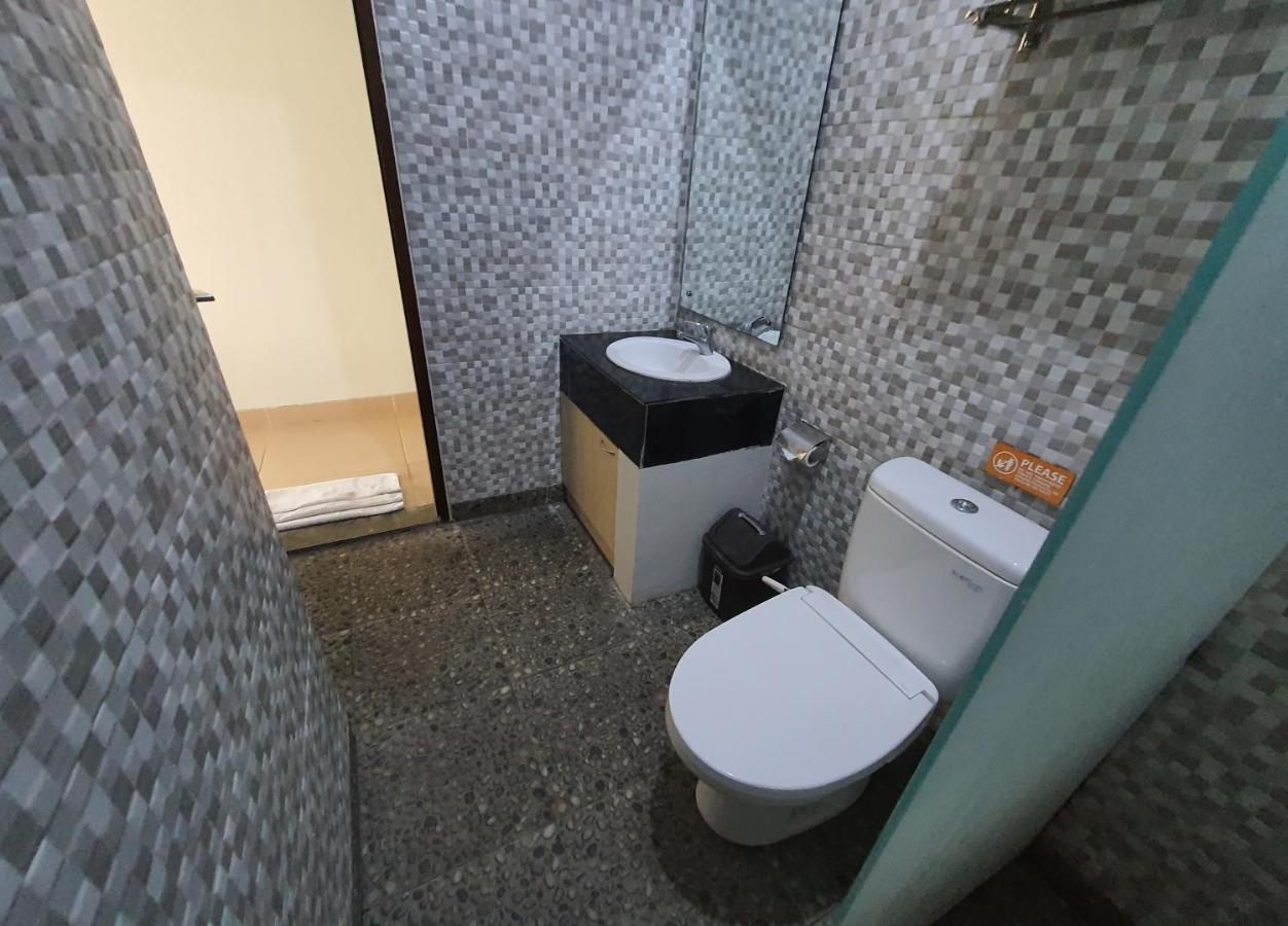 金橘热带风情酒店 金巴兰 外观 照片